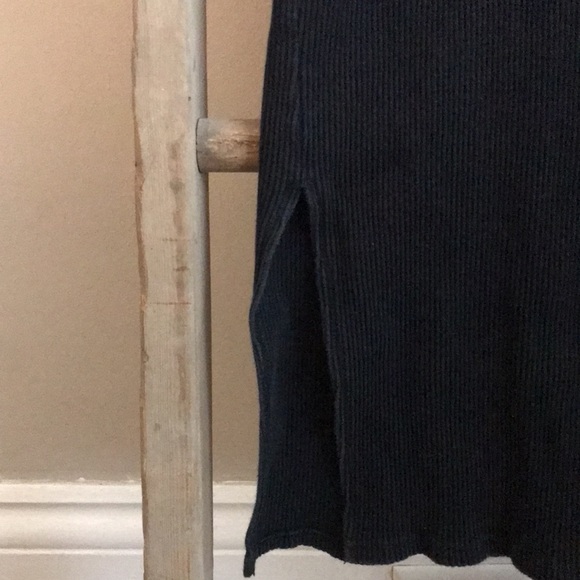 Black Maxi Ribbed Dress - Picture 4 of 4